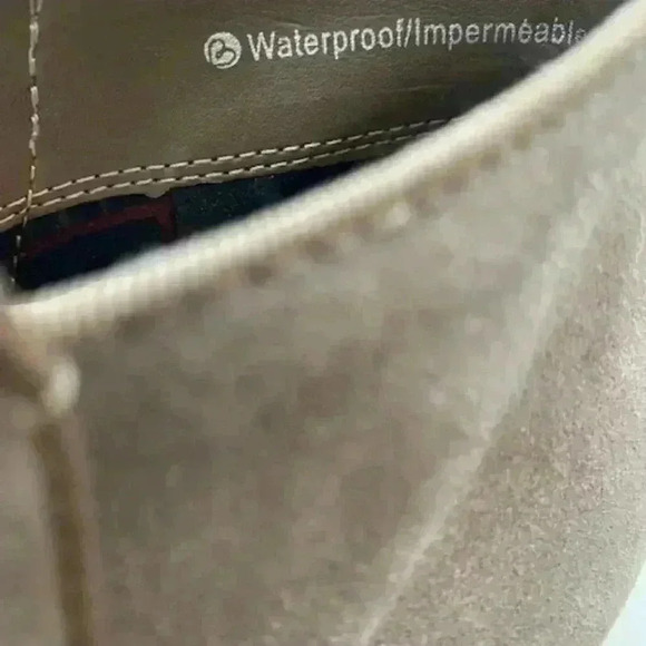 Blondo Women's Villa Waterproof Ankle Bootie Suede Leather Size 10M - Picture 6 of 9